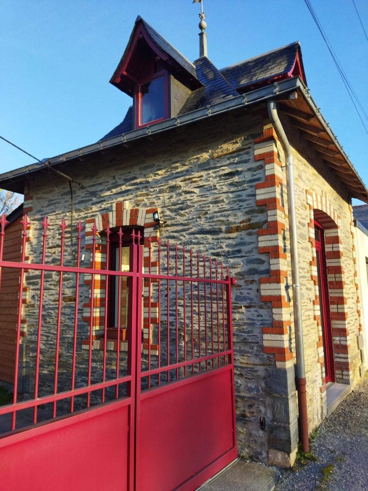 Le Kiosque De La Villa Des Roses Charmant Et Atypique Nozay  Eksteriør bilde